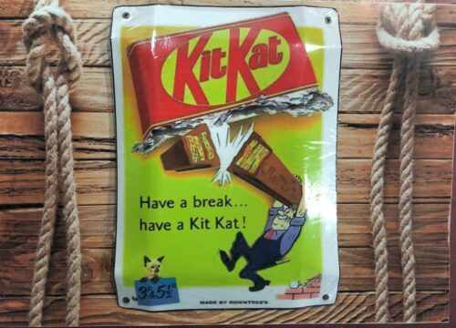 KIT KAT