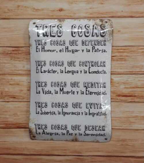 TRES COSAS...