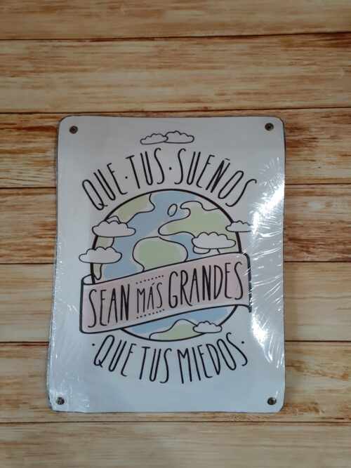 QUE TUS SUEÑOS SEAN MAS GRANDES....