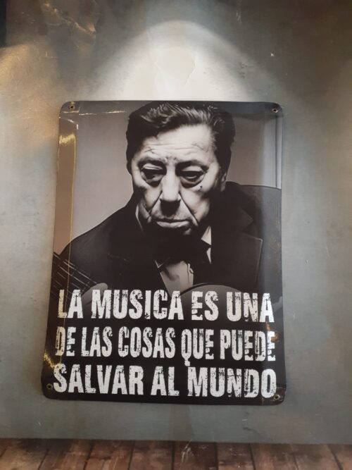 LA MUSICA ES UNA DE LAS COSAS....