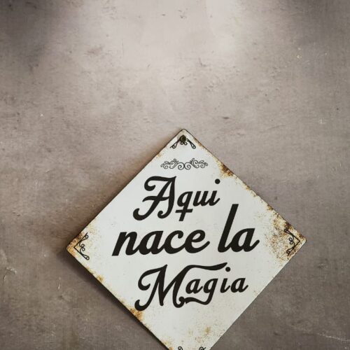 AQUI NACE LA MAGIA