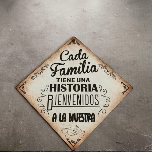 CADA FAMILIA TIENE UNA HISTORIA......