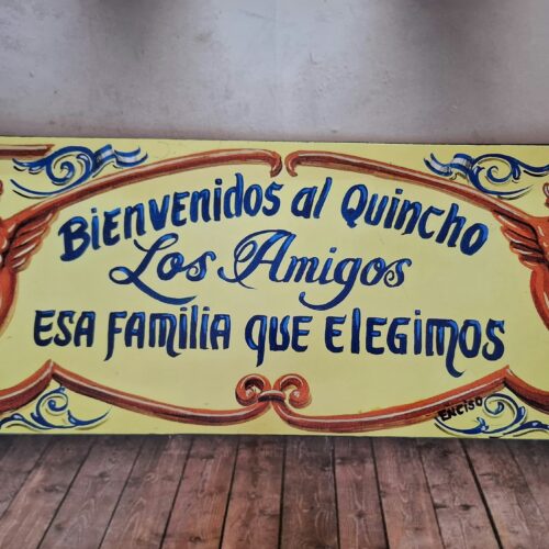 BIENVENIDOS AL QUINCHO LOS AMIGOS ESA FAMILIA QUE UNO ELIJE