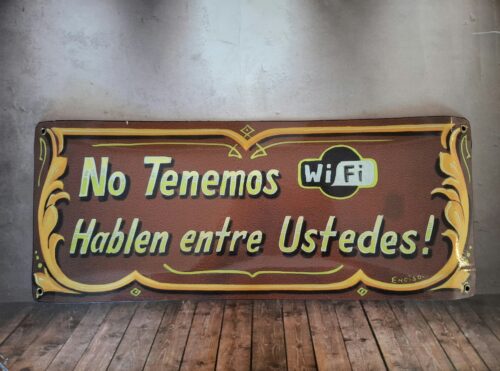 NO TENEMOS WIFI HABLEN ENTRE USTEDES