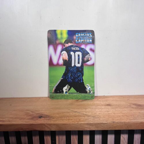 MESSI DE ESPALDA