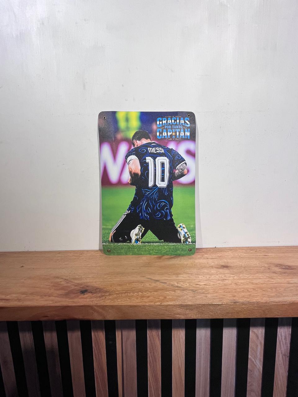MESSI DE ESPALDA